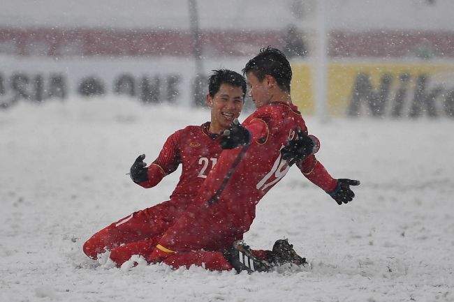 英媒footballtransfers的独家报道，阿森纳不会再继续尝试引进奥斯梅恩，而切尔西会继续尝试引进奥斯梅恩。